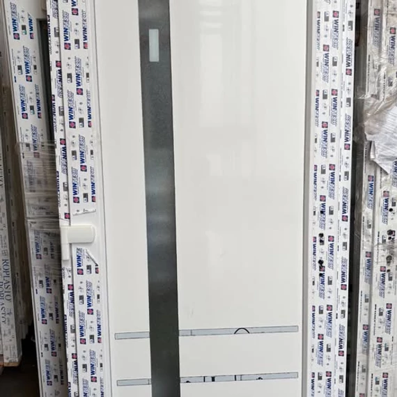 Bejárati ajtó 100x210 vértes teljesen új szállítási sérült.